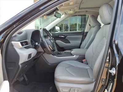 2020 Toyota Highlander Hybrid XLE FWD