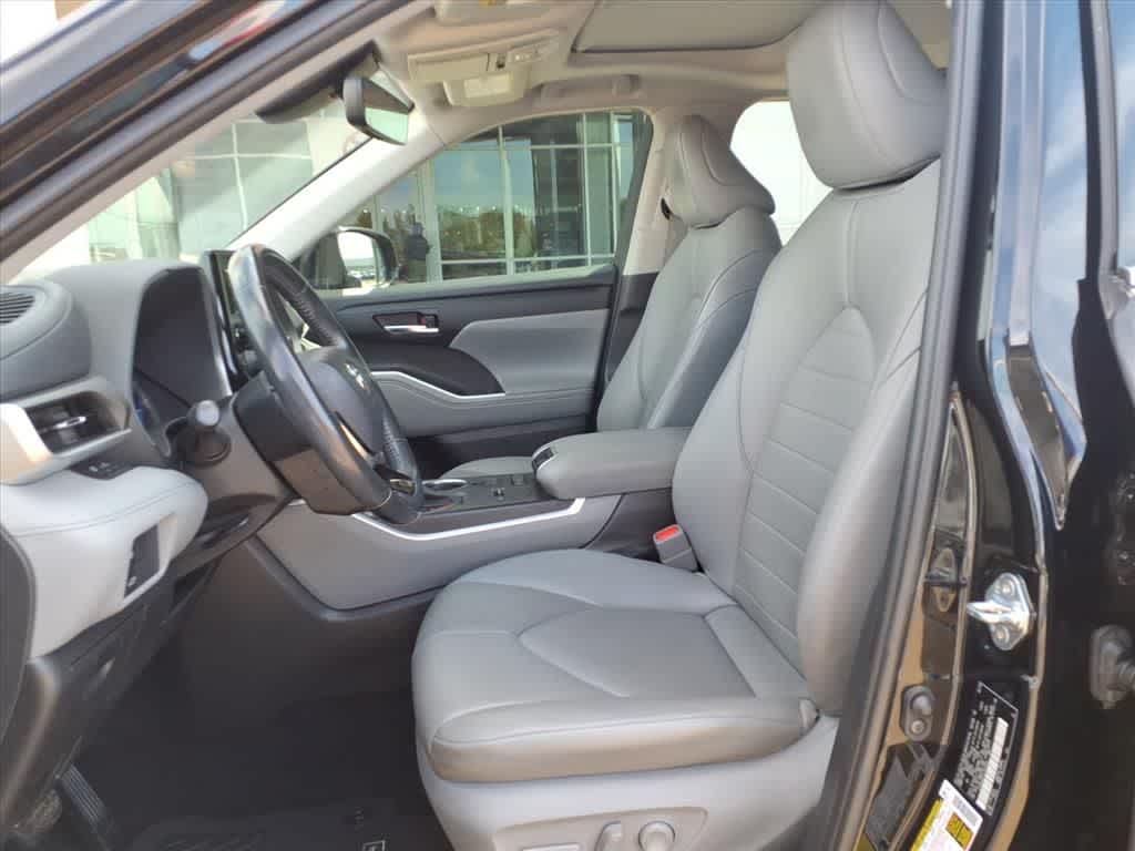 2020 Toyota Highlander Hybrid XLE FWD