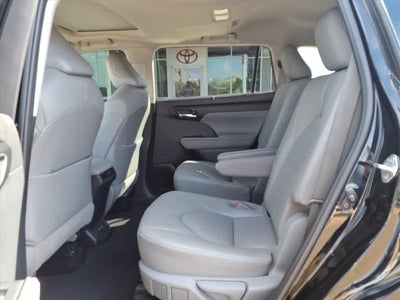 2020 Toyota Highlander Hybrid XLE FWD