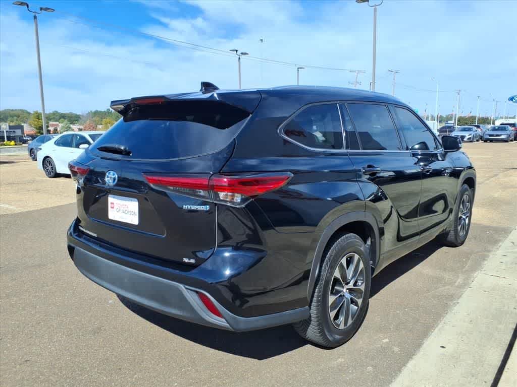 2020 Toyota Highlander Hybrid XLE FWD