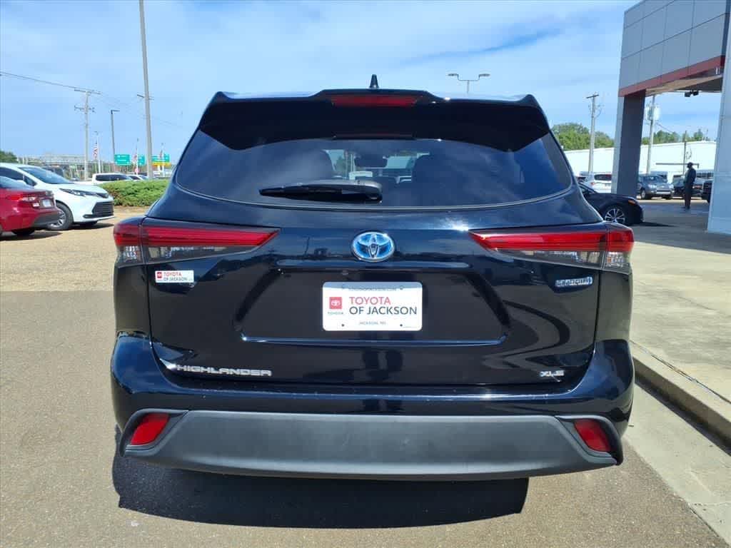 2020 Toyota Highlander Hybrid XLE FWD