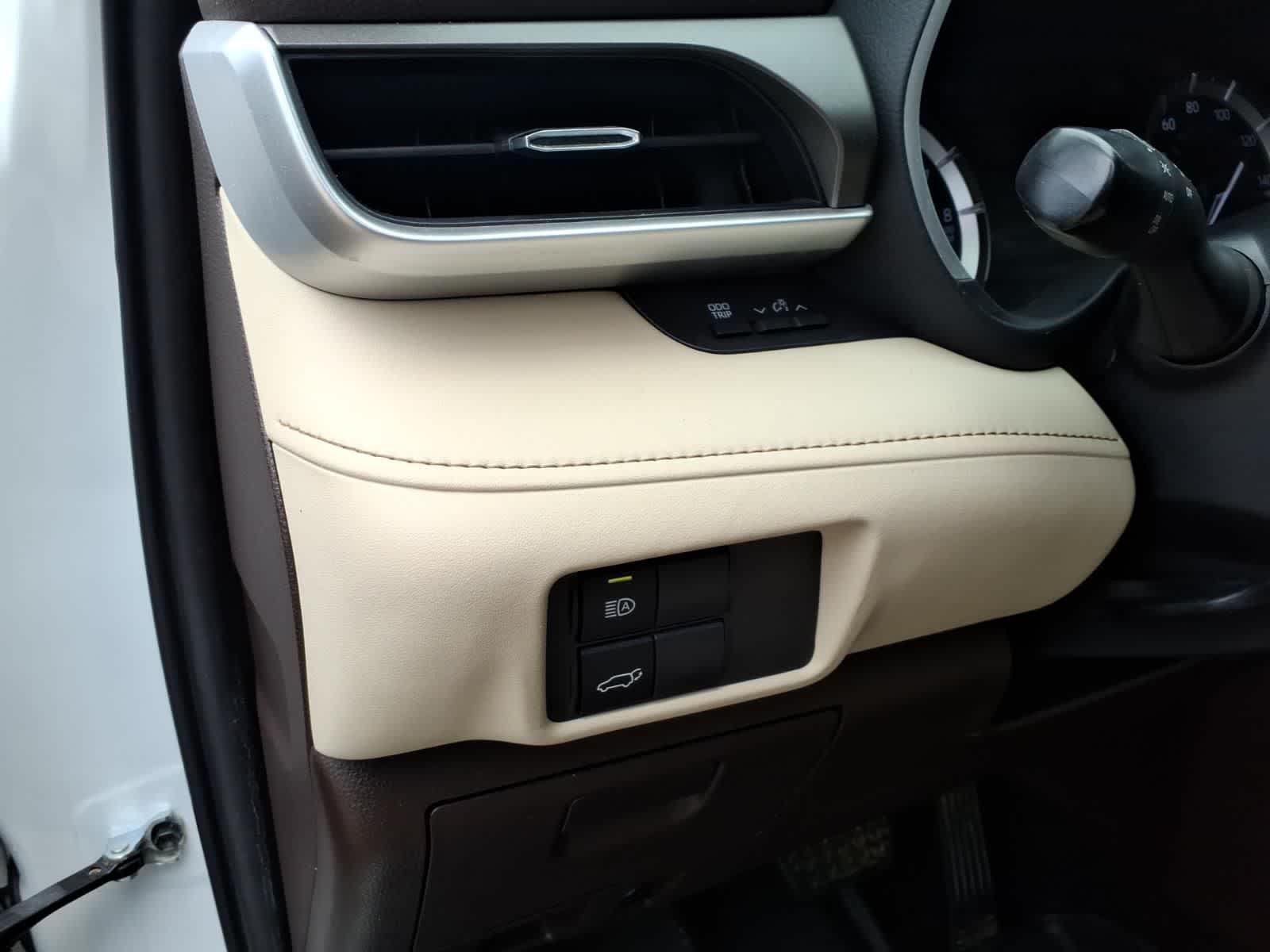 2022 Toyota Highlander XLE FWD