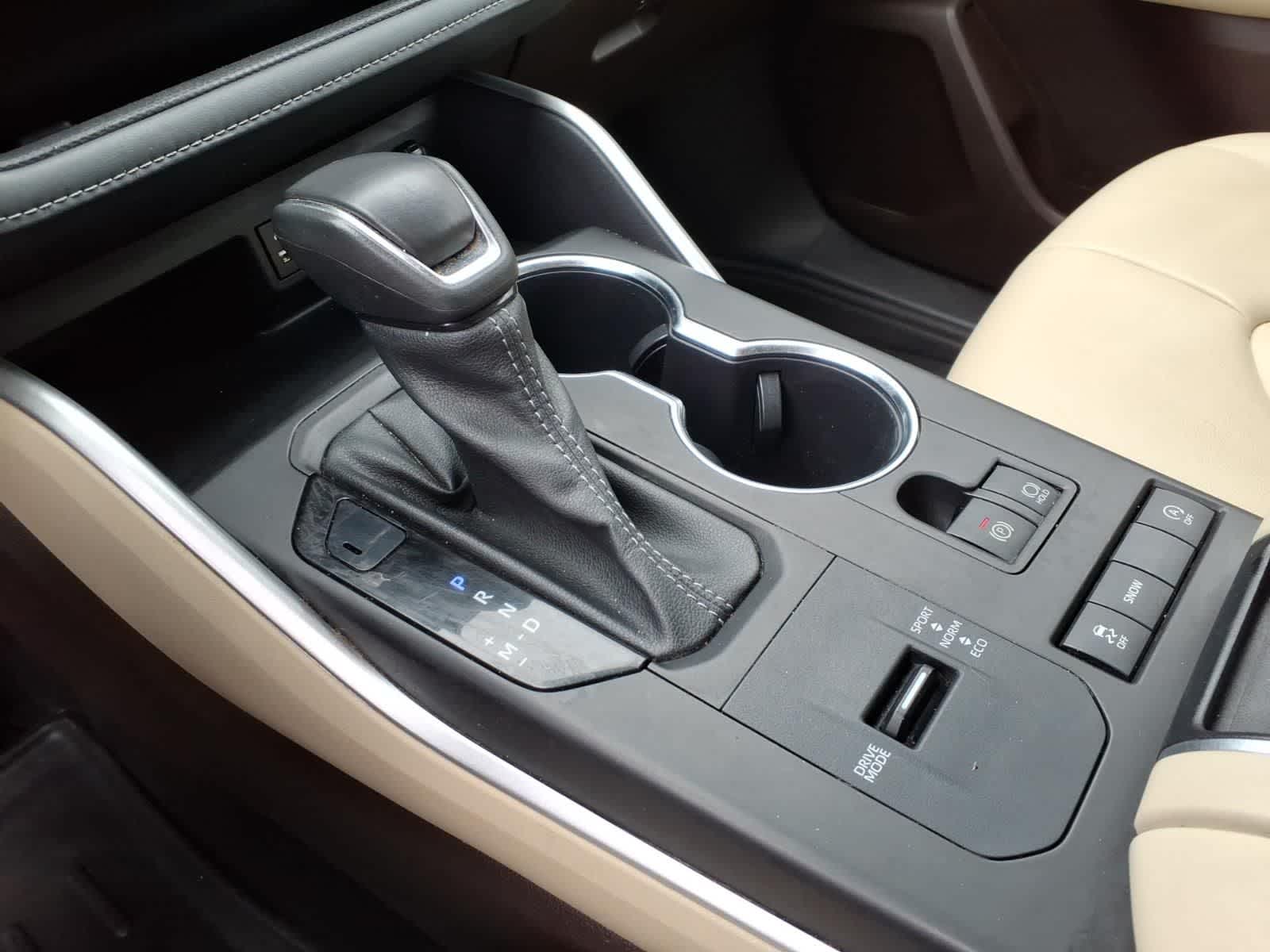 2022 Toyota Highlander XLE FWD