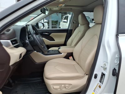 2022 Toyota Highlander XLE FWD