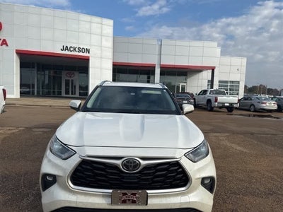 2021 Toyota Highlander XLE FWD