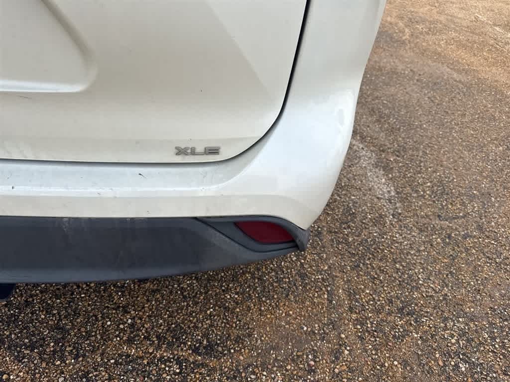 2021 Toyota Highlander XLE FWD