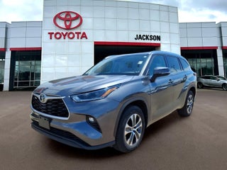 2021 Toyota Highlander XLE FWD