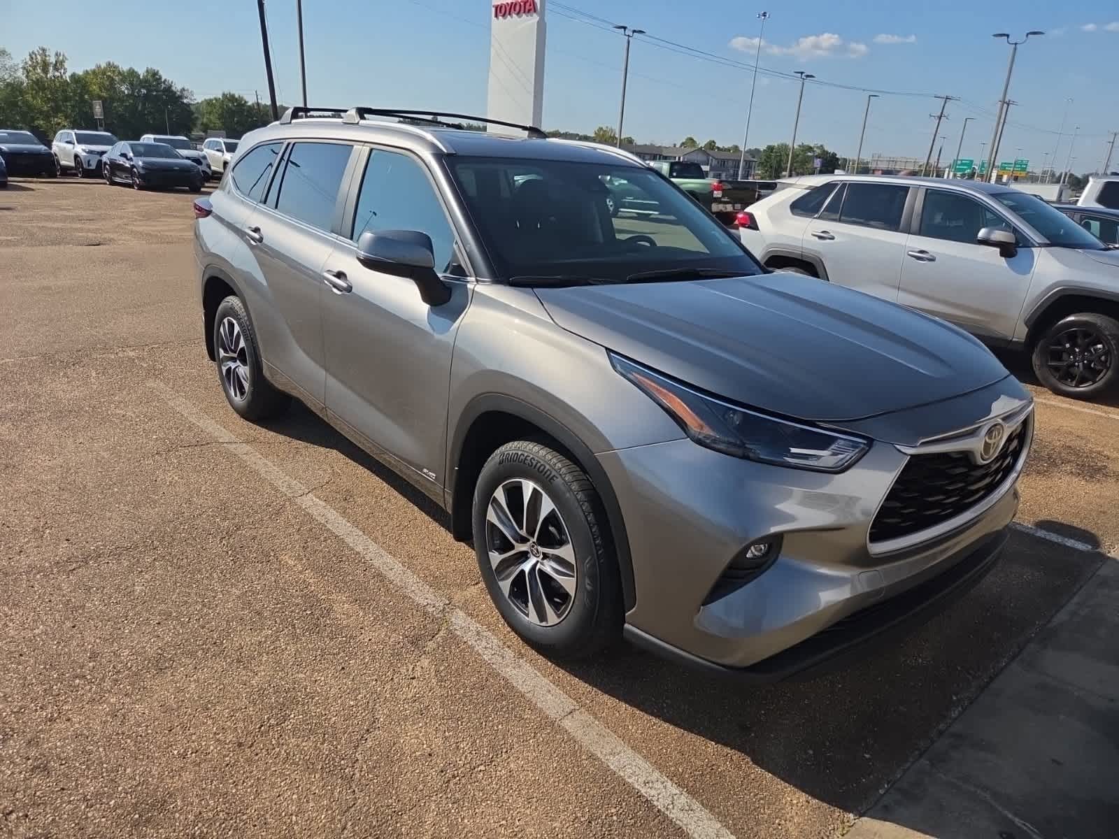 2026 Toyota Highlander Hybrid XLE AWD