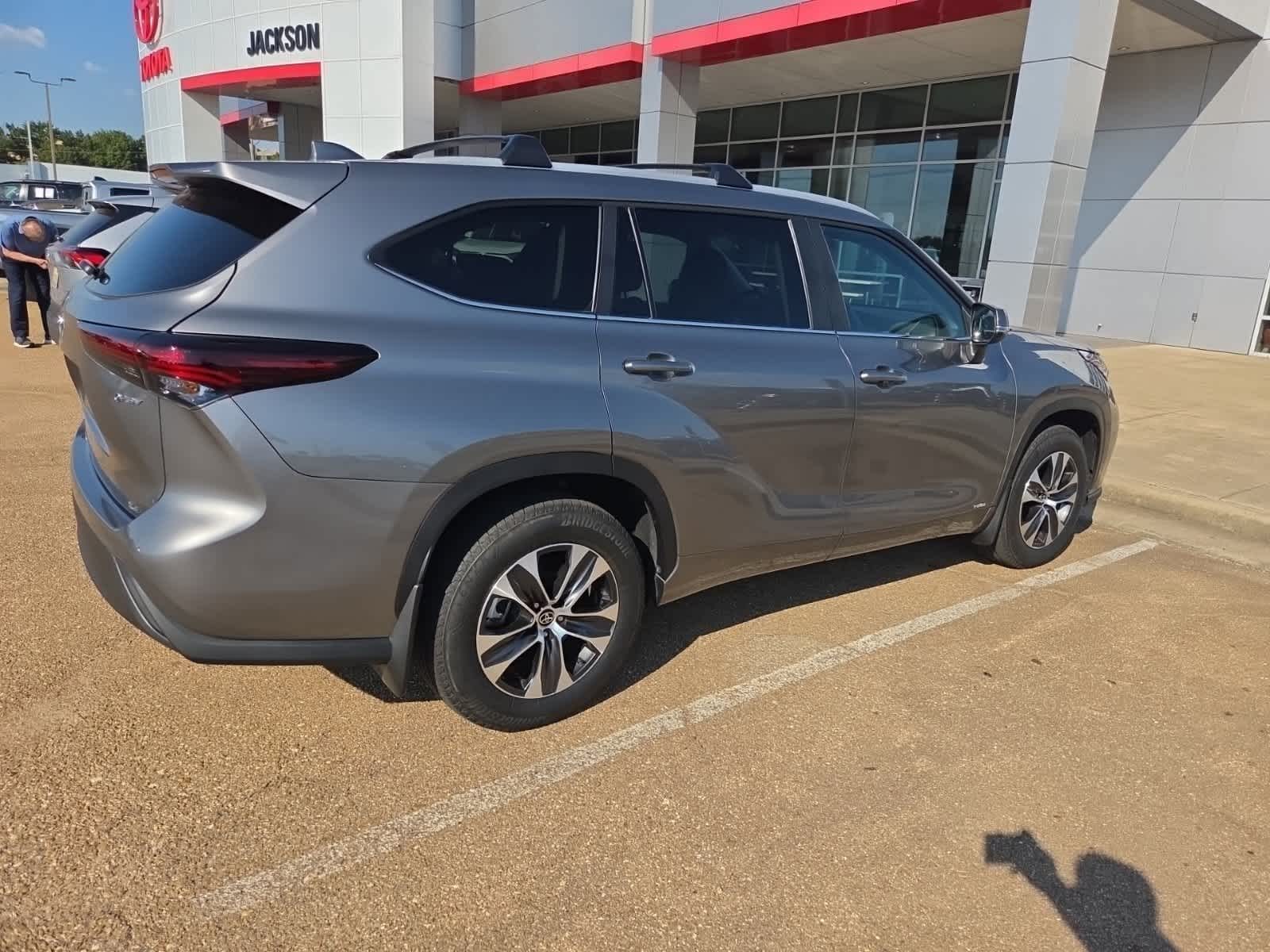 2026 Toyota Highlander Hybrid XLE AWD