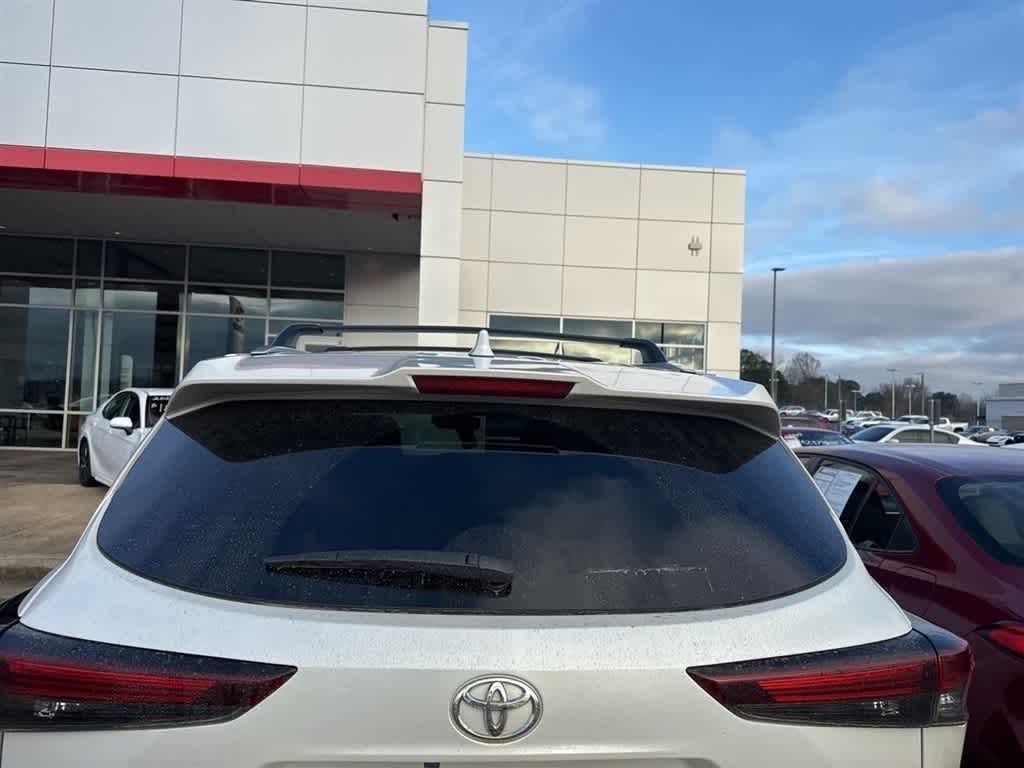 2024 Toyota Highlander XLE FWD