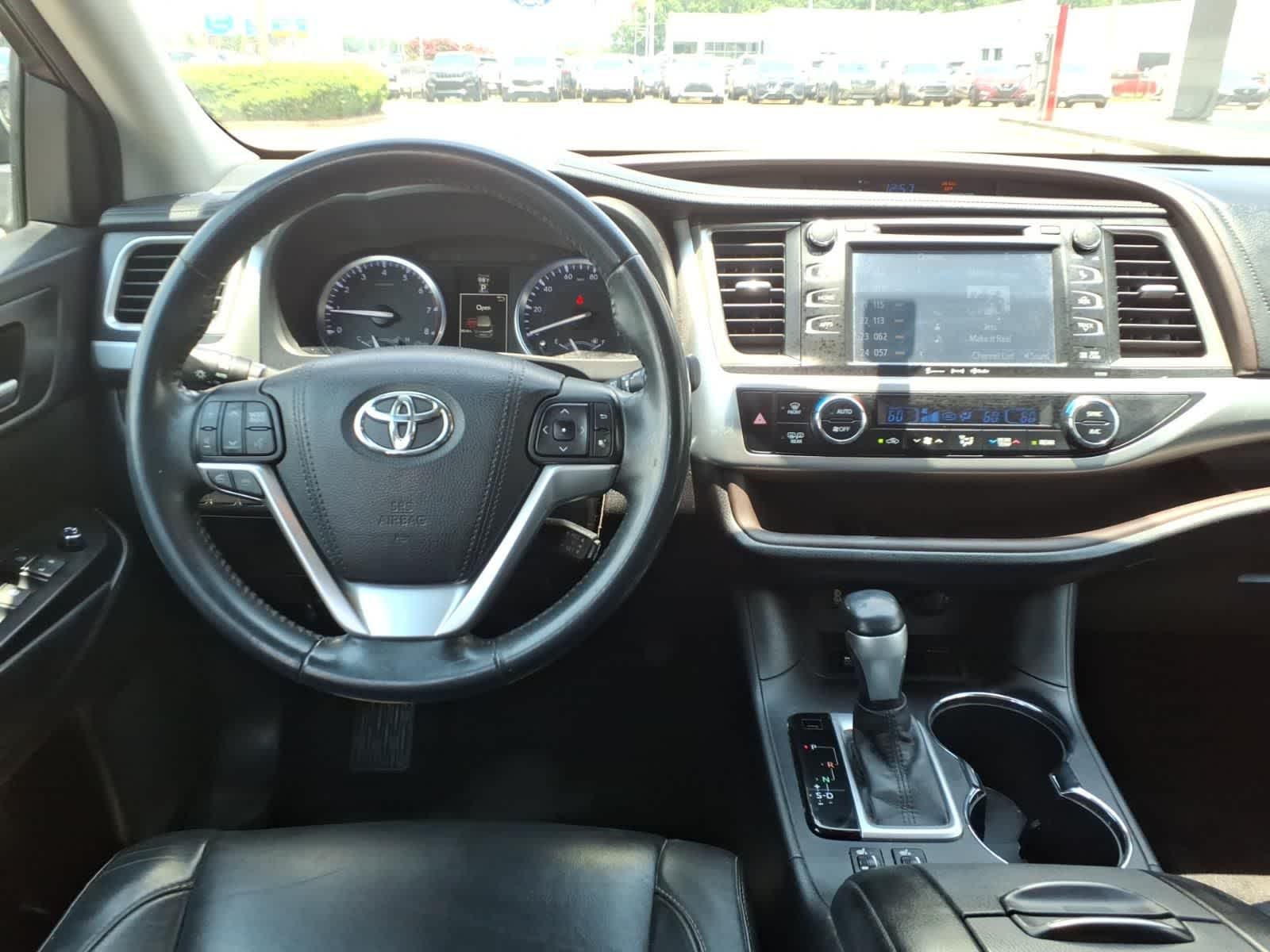 2016 Toyota Highlander FWD 4dr V6 XLE
