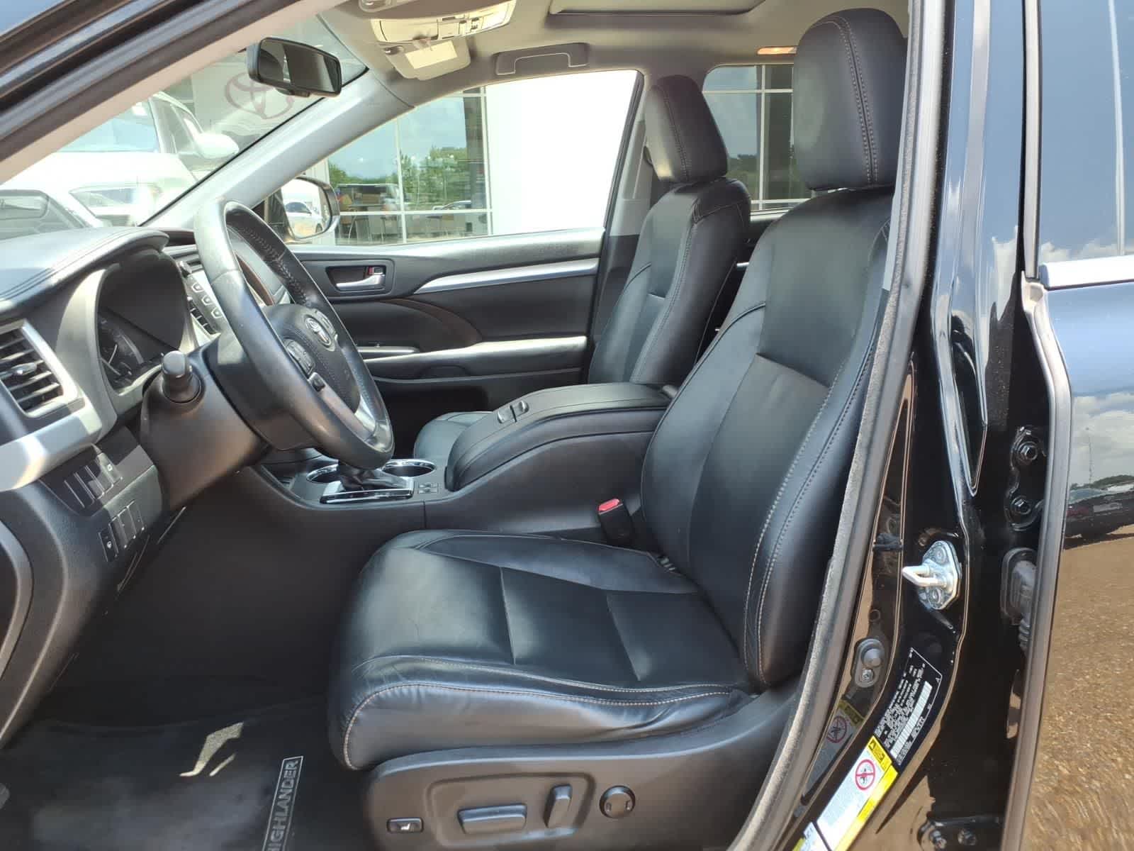 2016 Toyota Highlander FWD 4dr V6 XLE