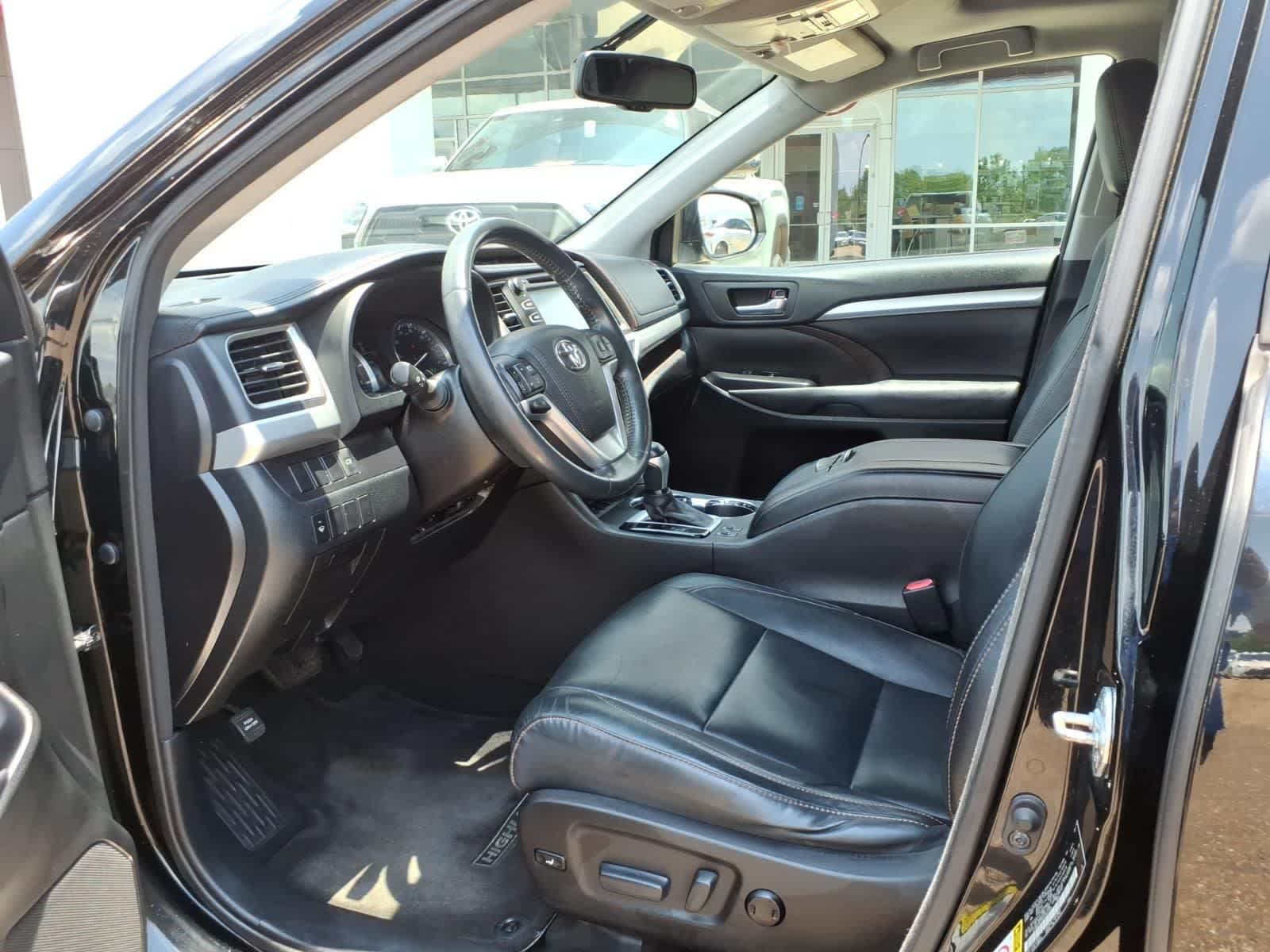 2016 Toyota Highlander FWD 4dr V6 XLE