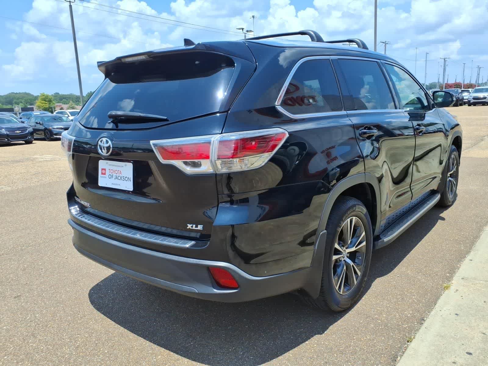 2016 Toyota Highlander FWD 4dr V6 XLE