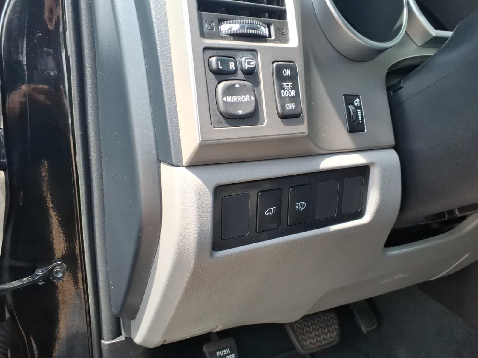 2014 Toyota Sequoia RWD 5.7L Limited