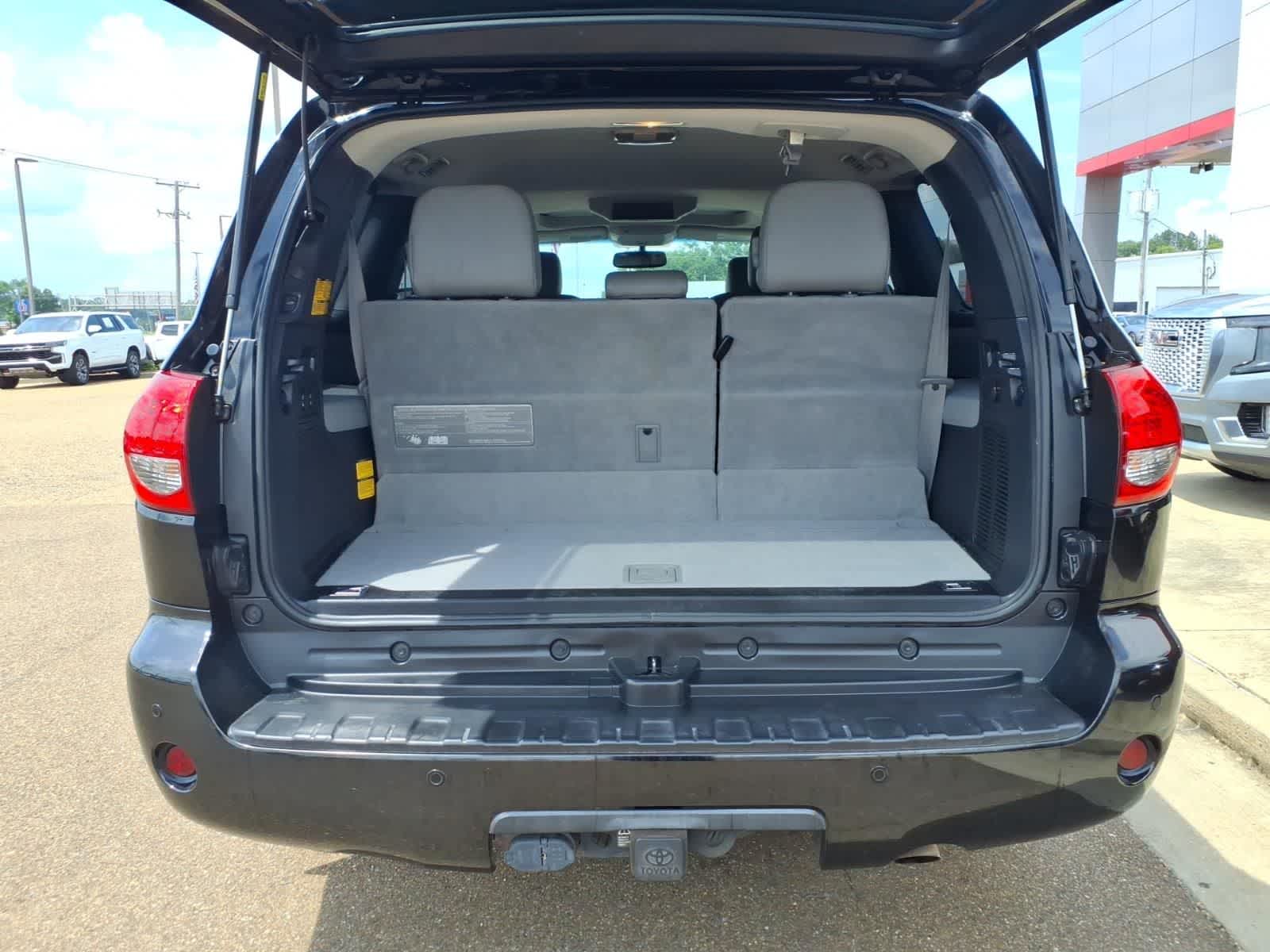 2014 Toyota Sequoia RWD 5.7L Limited