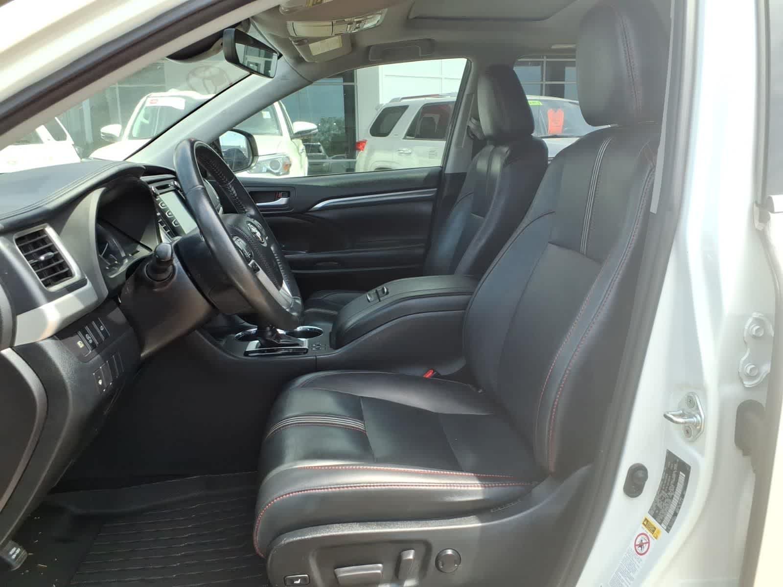 2019 Toyota Highlander SE V6 FWD