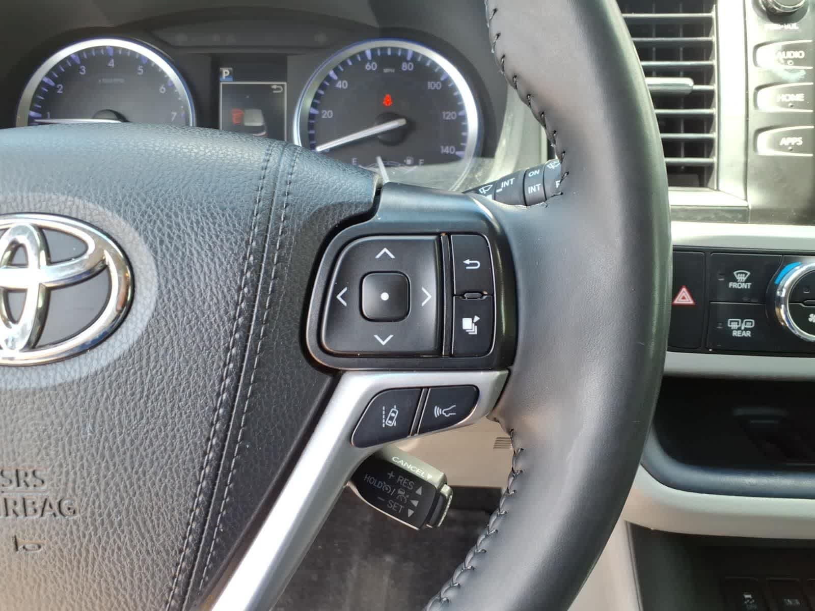 2019 Toyota Highlander XLE V6 FWD