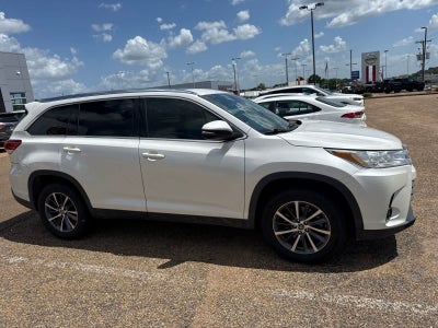 2019 Toyota Highlander XLE V6 FWD