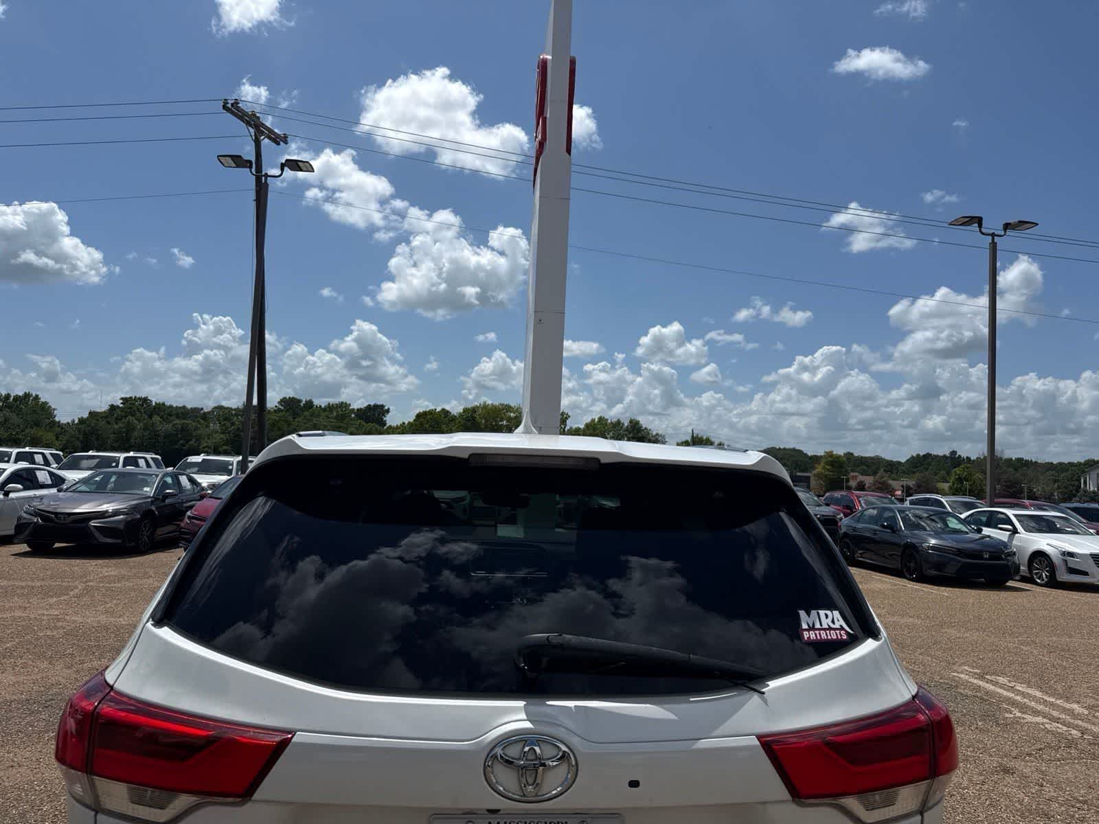2019 Toyota Highlander XLE V6 FWD