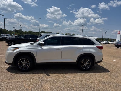 2019 Toyota Highlander XLE V6 FWD