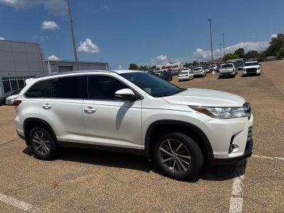 2019 Toyota Highlander XLE V6 FWD