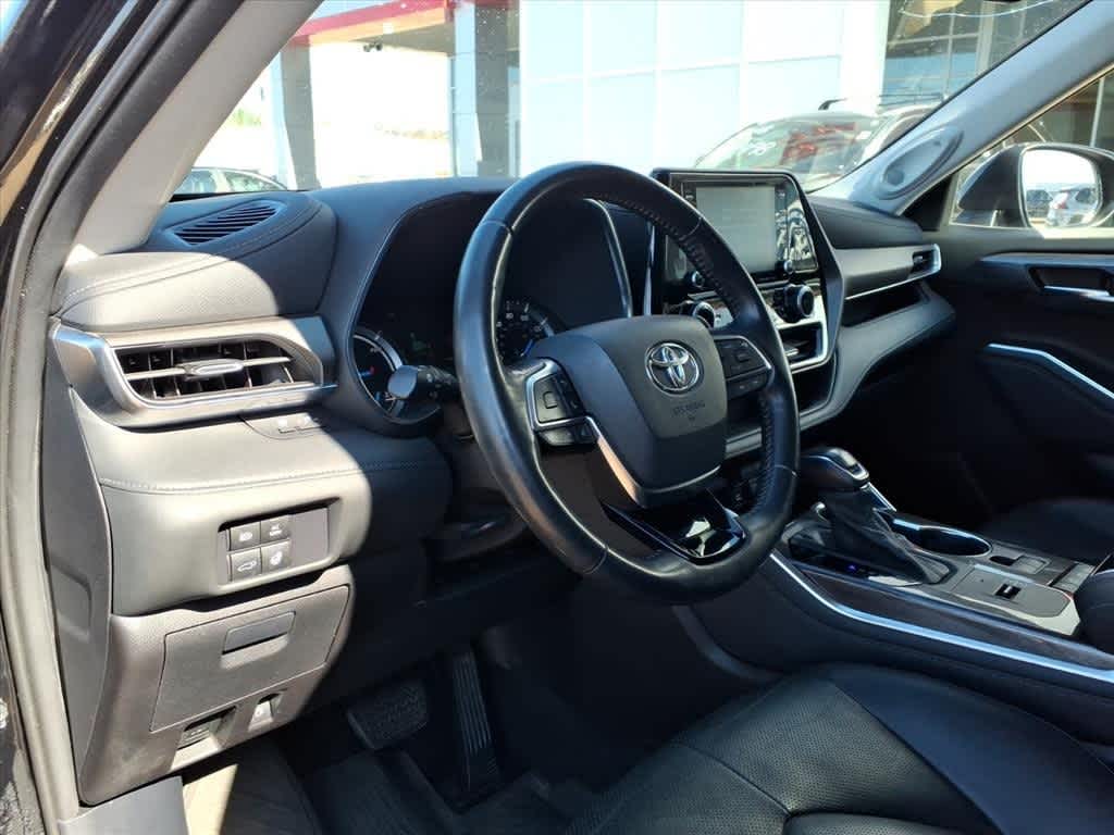 2020 Toyota Highlander Hybrid Limited AWD