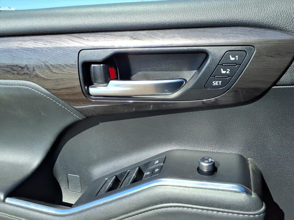 2020 Toyota Highlander Hybrid Limited AWD