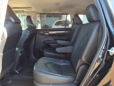 2020 Toyota Highlander Hybrid Limited AWD