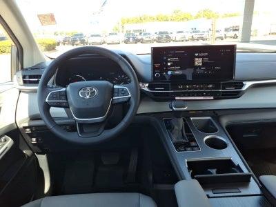2026 Toyota Sienna XLE FWD 8-Passenger