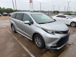 2025 Toyota Sienna XLE FWD 8-Passenger
