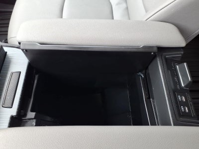 2025 Toyota Sienna XLE FWD 8-Passenger
