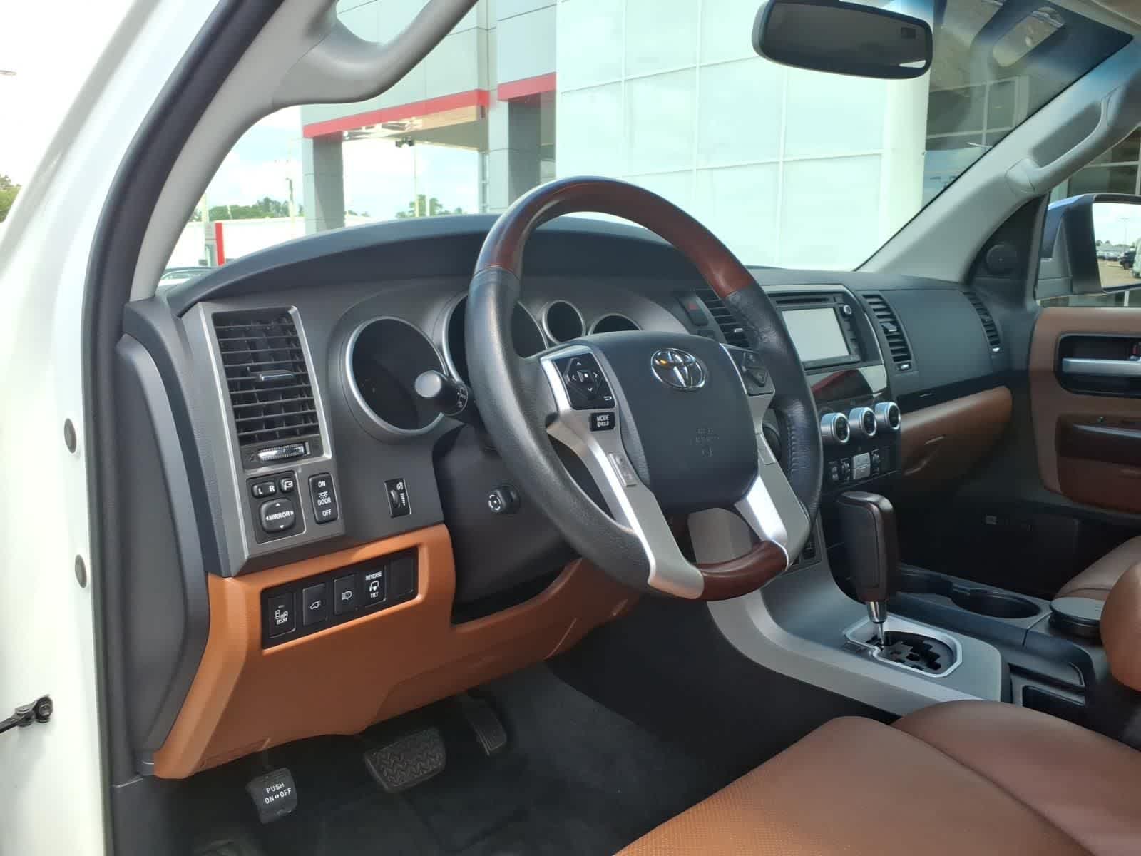 2017 Toyota Sequoia Platinum RWD