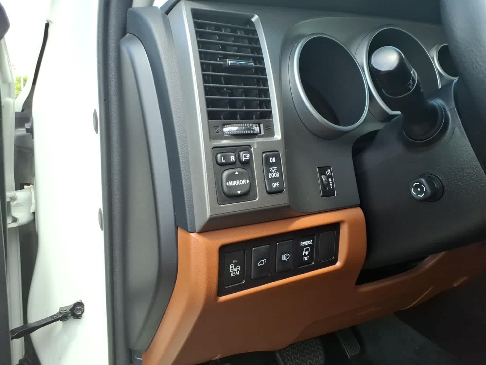 2017 Toyota Sequoia Platinum RWD