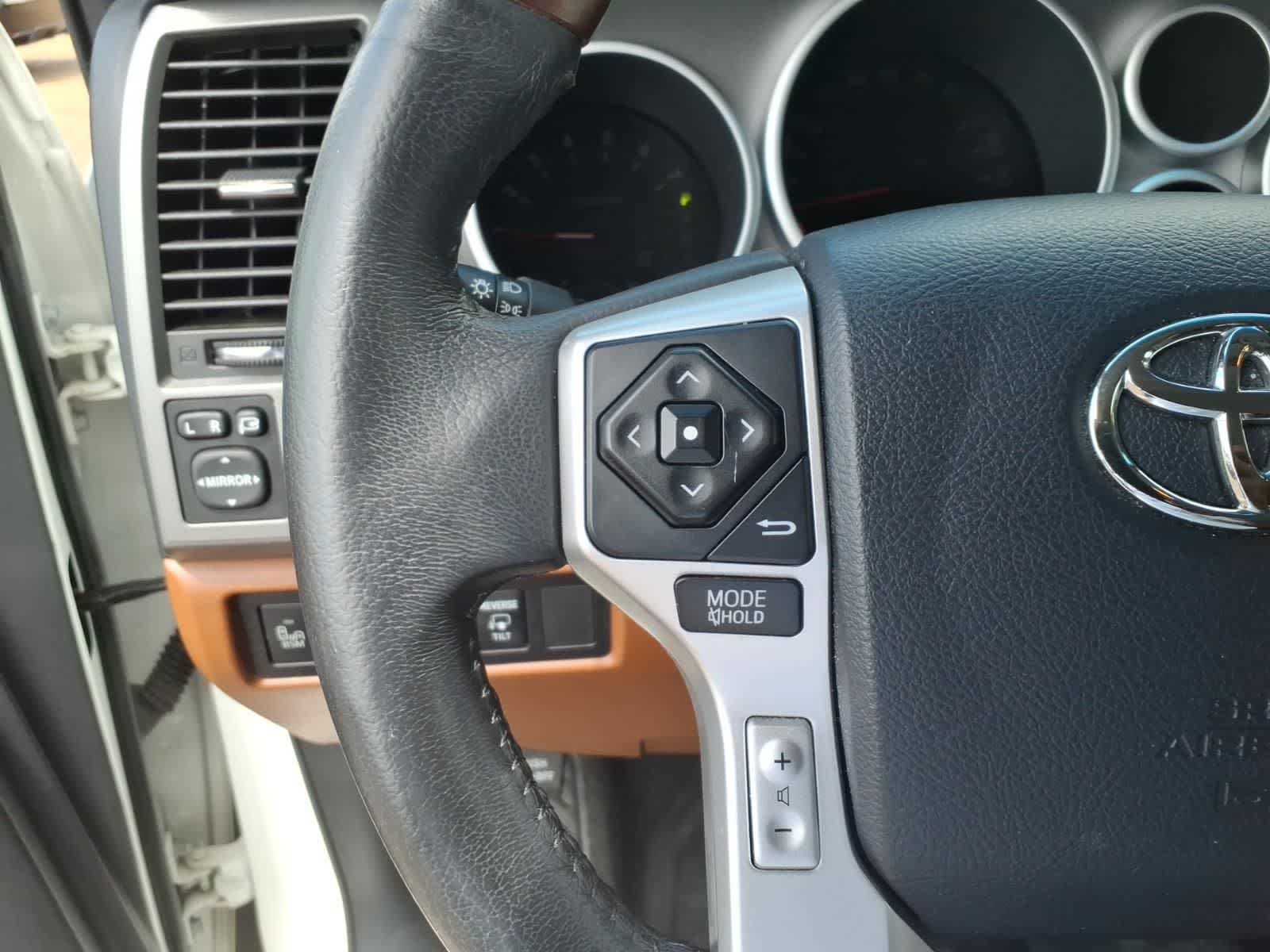 2017 Toyota Sequoia Platinum RWD