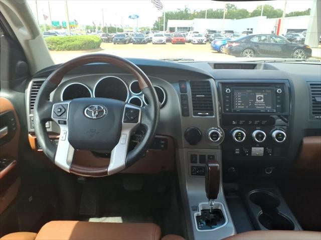 2017 Toyota Sequoia Platinum RWD