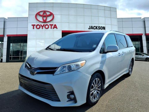 2019 Toyota Sienna XLE FWD 8-Passenger