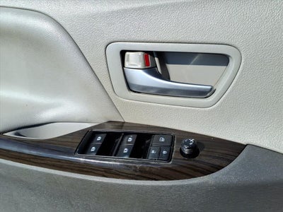 2019 Toyota Sienna XLE FWD 8-Passenger