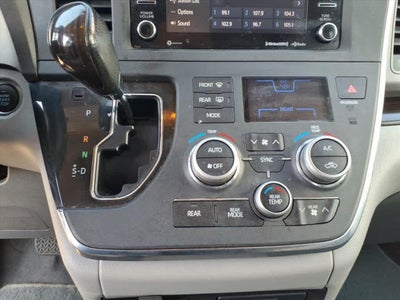 2019 Toyota Sienna XLE FWD 8-Passenger