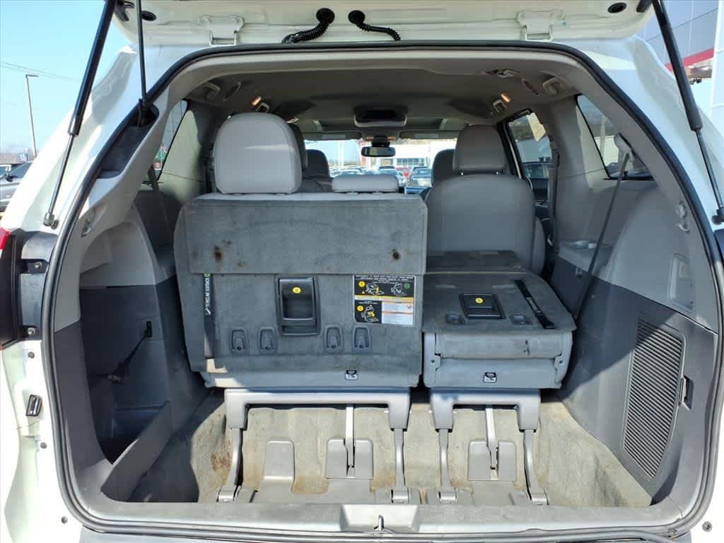 2019 Toyota Sienna XLE FWD 8-Passenger