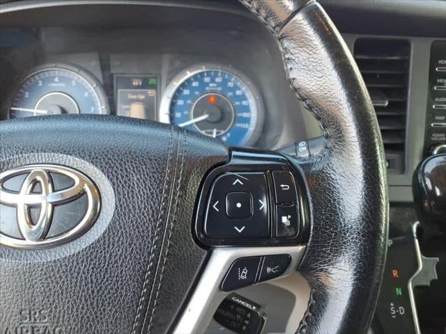 2019 Toyota Sienna XLE FWD 8-Passenger