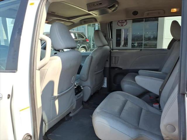 2019 Toyota Sienna XLE FWD 8-Passenger