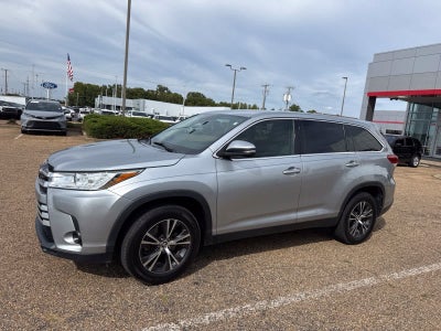 2019 Toyota Highlander LE I4 FWD