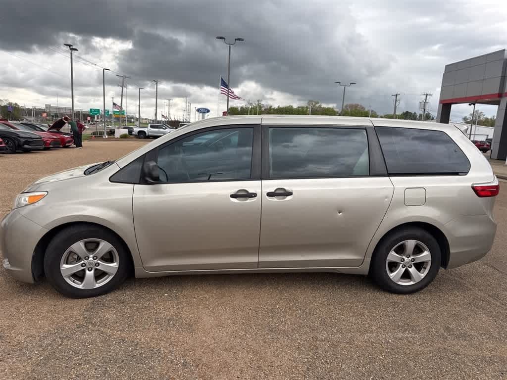 2016 Toyota Sienna 5dr 7-Pass Van L FWD
