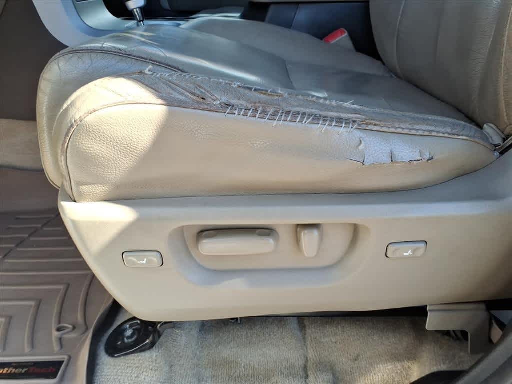 2008 Toyota Sequoia RWD 4dr LV8 6-Spd AT Ltd