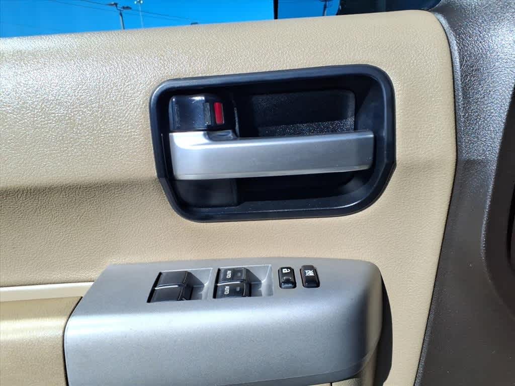 2008 Toyota Sequoia RWD 4dr LV8 6-Spd AT Ltd