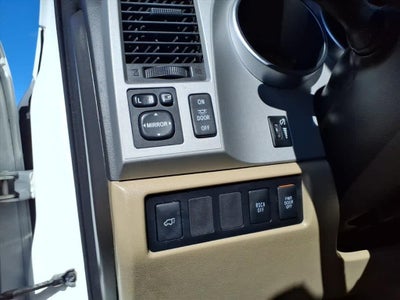 2008 Toyota Sequoia RWD 4dr LV8 6-Spd AT Ltd