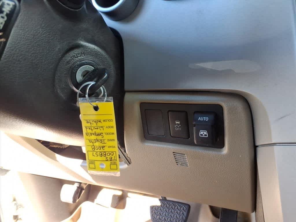 2008 Toyota Sequoia RWD 4dr LV8 6-Spd AT Ltd