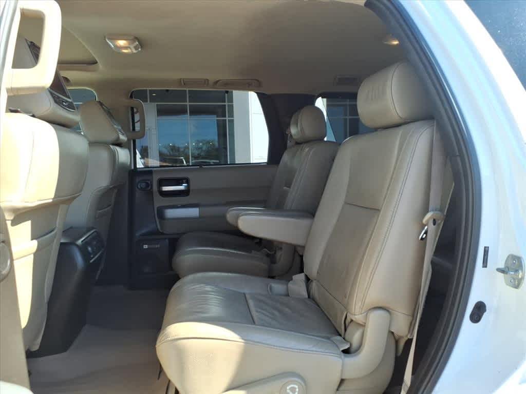 2008 Toyota Sequoia RWD 4dr LV8 6-Spd AT Ltd