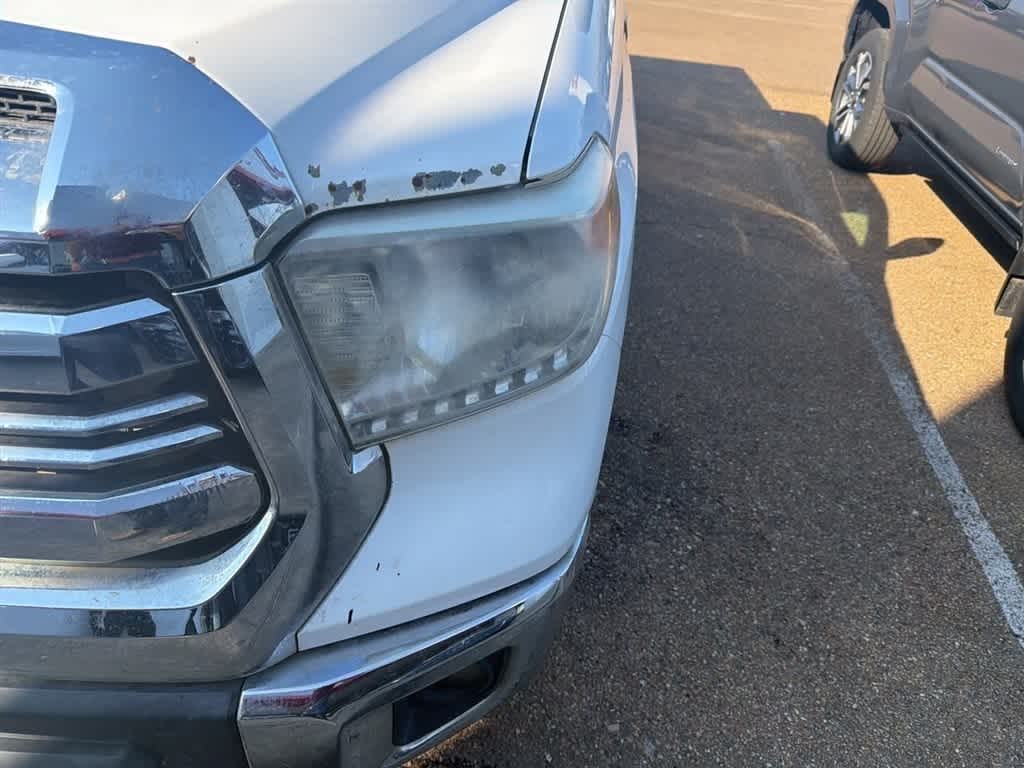 2017 Toyota Tundra SR5 CrewMax 5.5 Bed 5.7L FFV